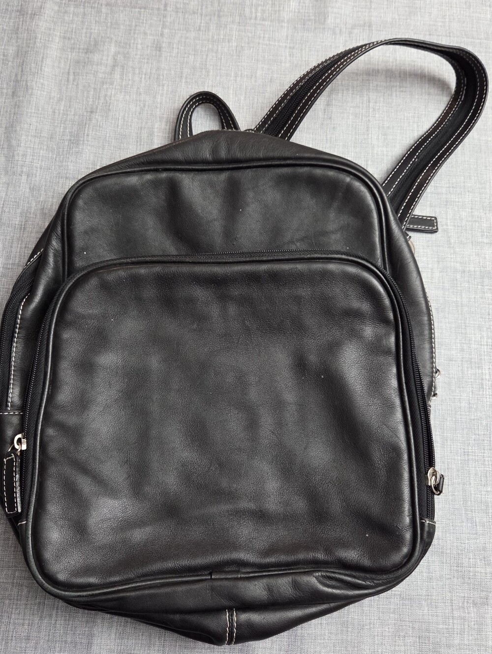 Daytimer Genuine Leather Black Backpack 14 X 13 X 3.5 Inches